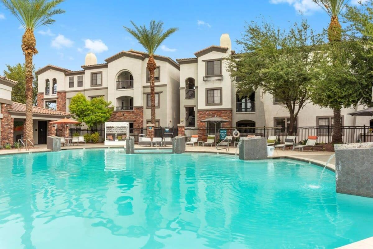 Cozysuites Glendale By The Stadium With Pool 02 Luaran gambar